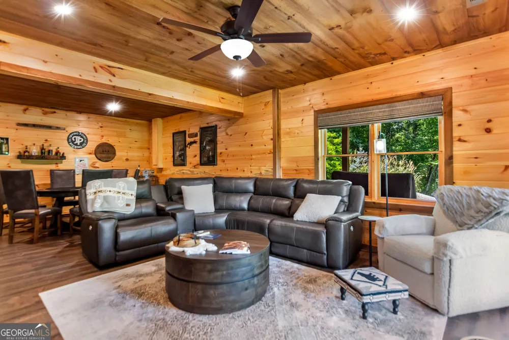236 Hooch Holler LN Morganton, GA 30560