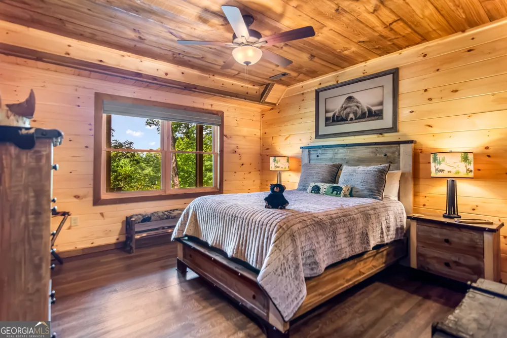 236 Hooch Holler LN Morganton, GA 30560
