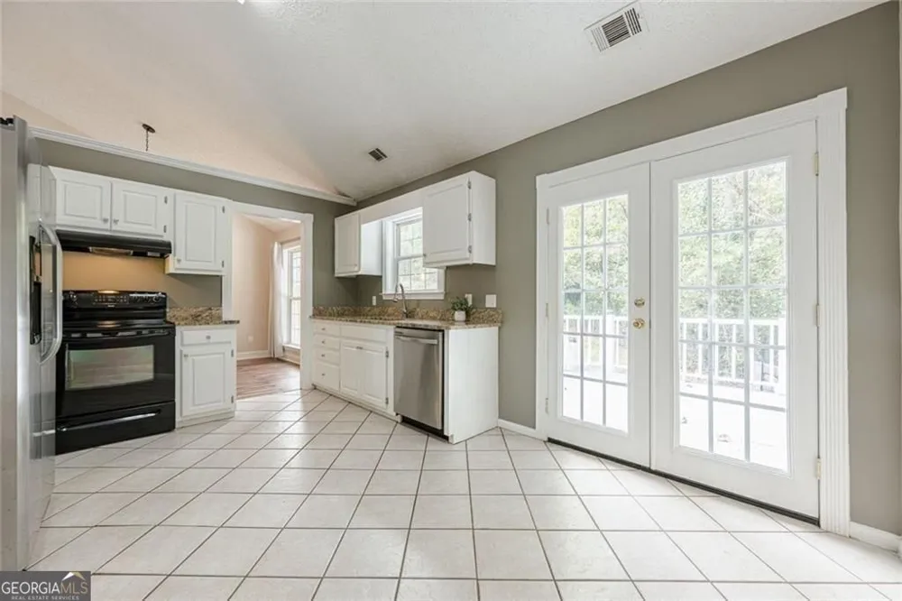 391 Pinewood PL Dahlonega, GA 30533