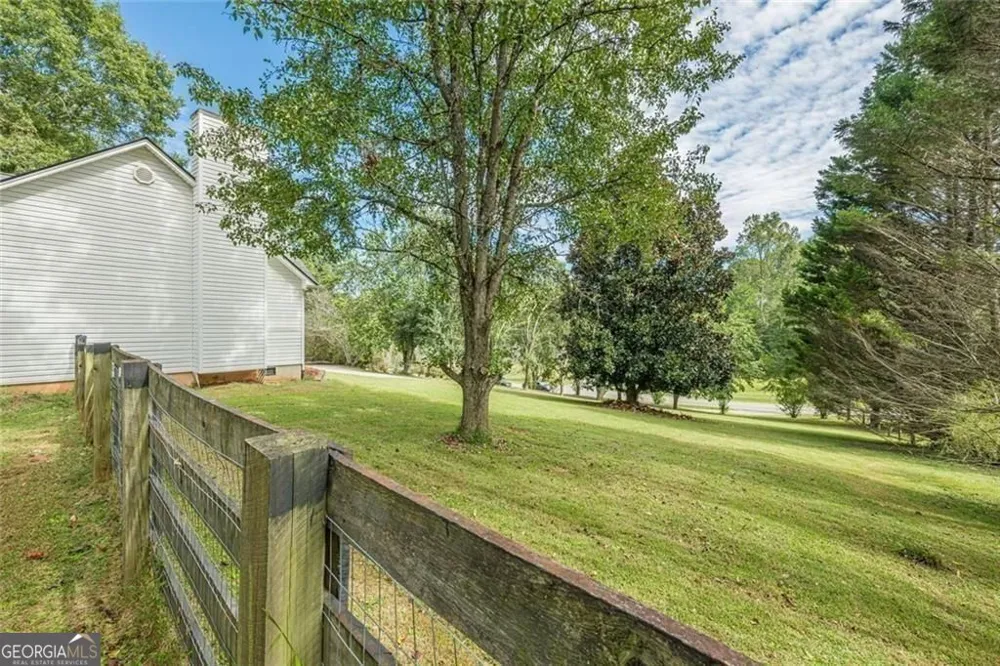 391 Pinewood PL Dahlonega, GA 30533
