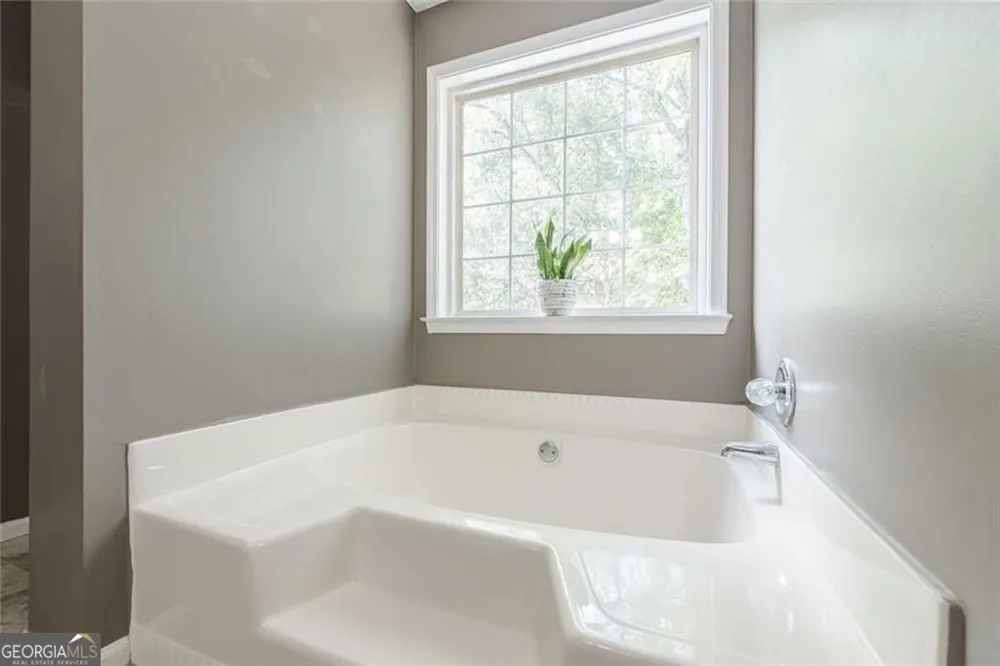 391 Pinewood PL Dahlonega, GA 30533