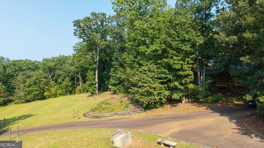 464 Poole RD Ball Ground, GA 30107