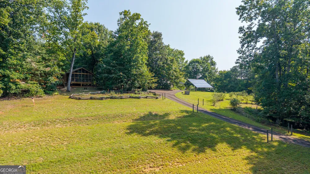 464 Poole RD Ball Ground, GA 30107