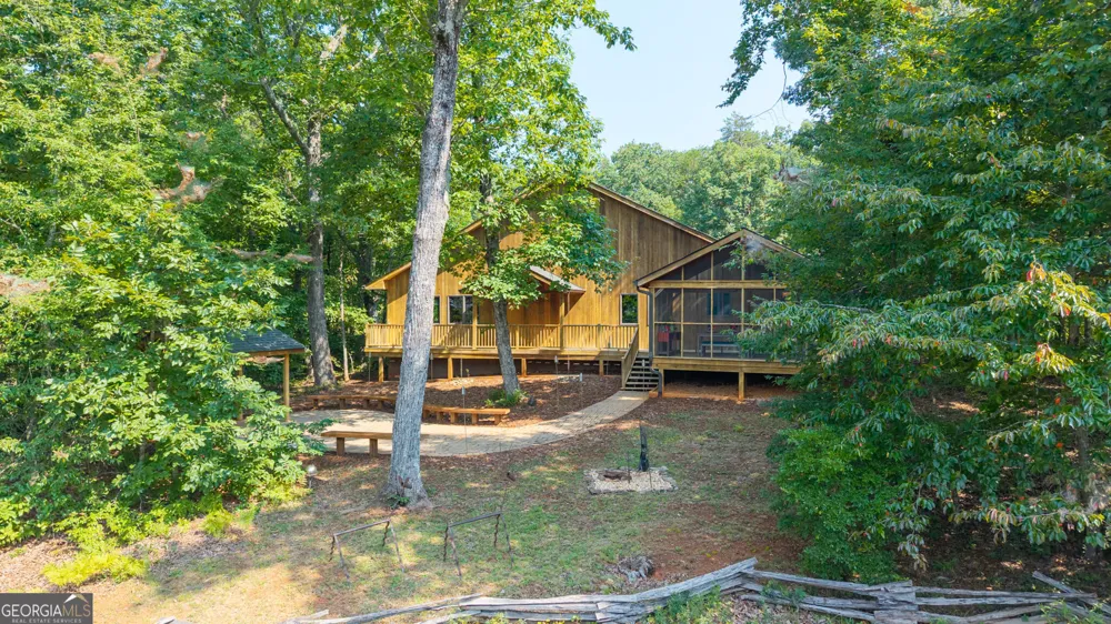 464 Poole RD Ball Ground, GA 30107