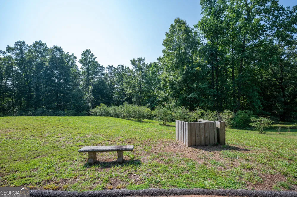 464 Poole RD Ball Ground, GA 30107