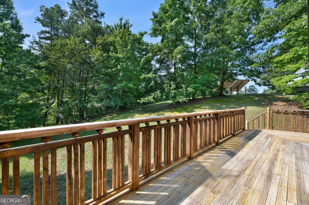 464 Poole RD Ball Ground, GA 30107