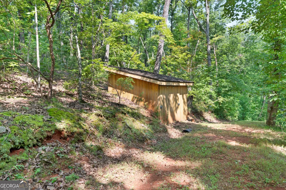 464 Poole RD Ball Ground, GA 30107