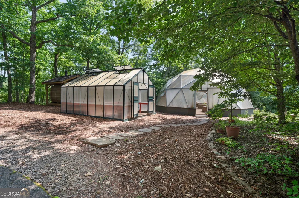 464 Poole RD Ball Ground, GA 30107