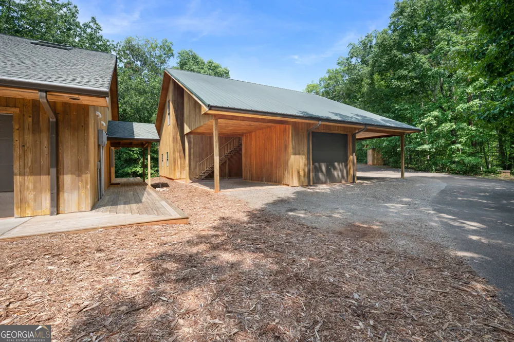 464 Poole RD Ball Ground, GA 30107