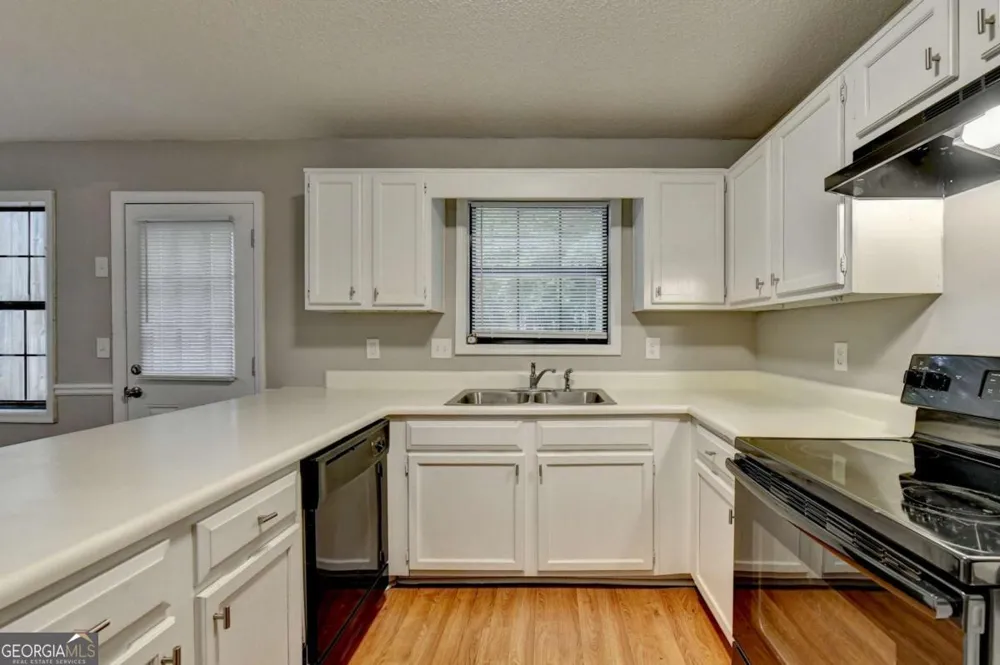 8030 Sand Wedge CIR NW Kennesaw, GA 30144