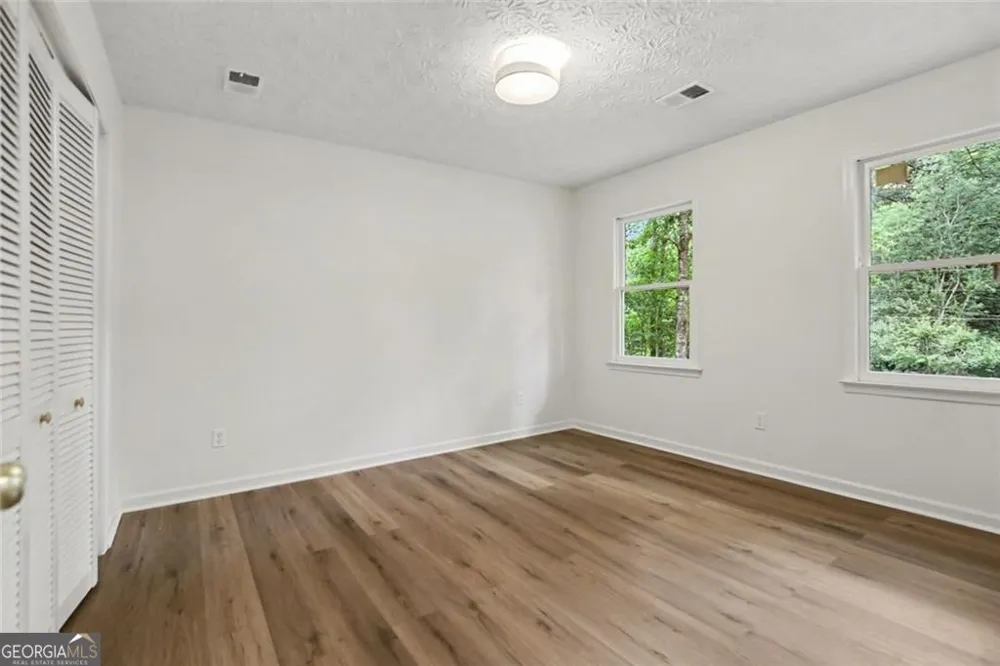 120 Marilyn CT Fayetteville, GA 30214