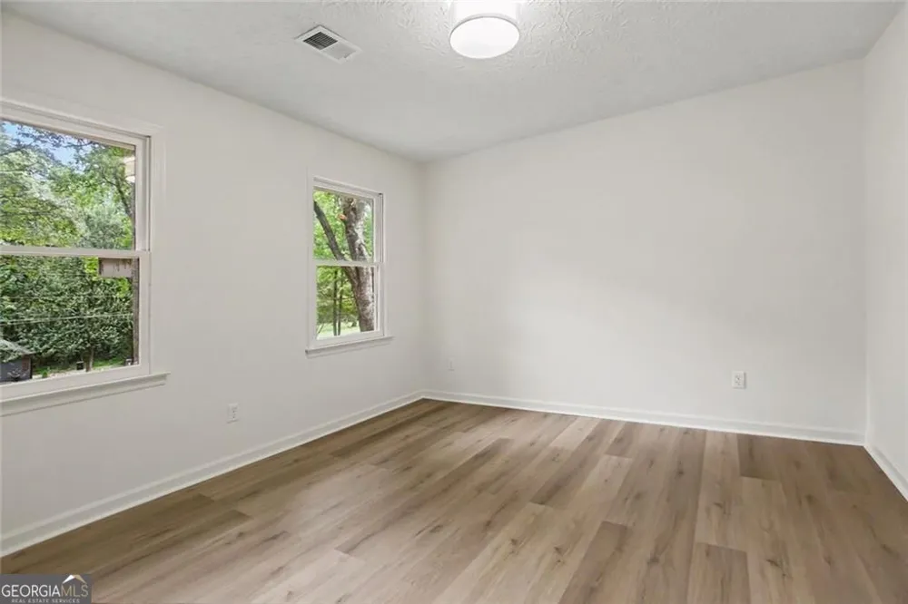 120 Marilyn CT Fayetteville, GA 30214