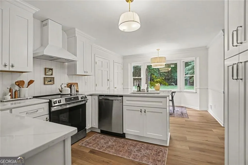 120 Marilyn CT Fayetteville, GA 30214