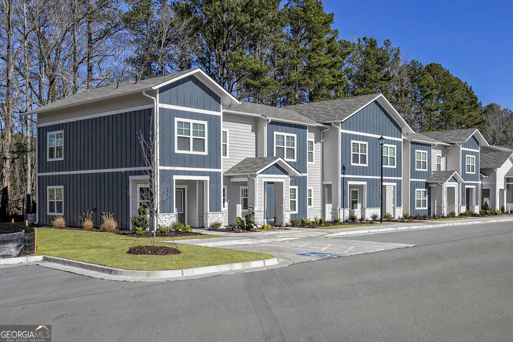 200 Rooker DR LaGrange, GA 30241