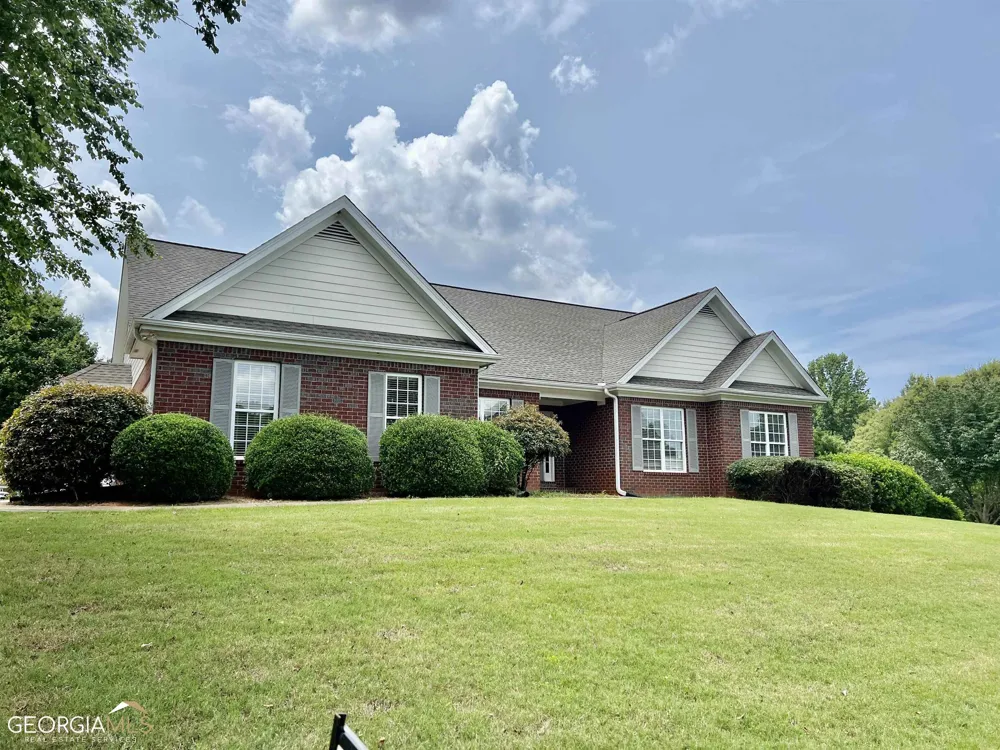 1010 Jacob DR Watkinsville, GA 30677