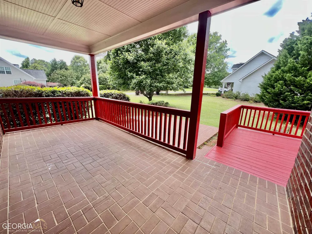 1010 Jacob DR Watkinsville, GA 30677