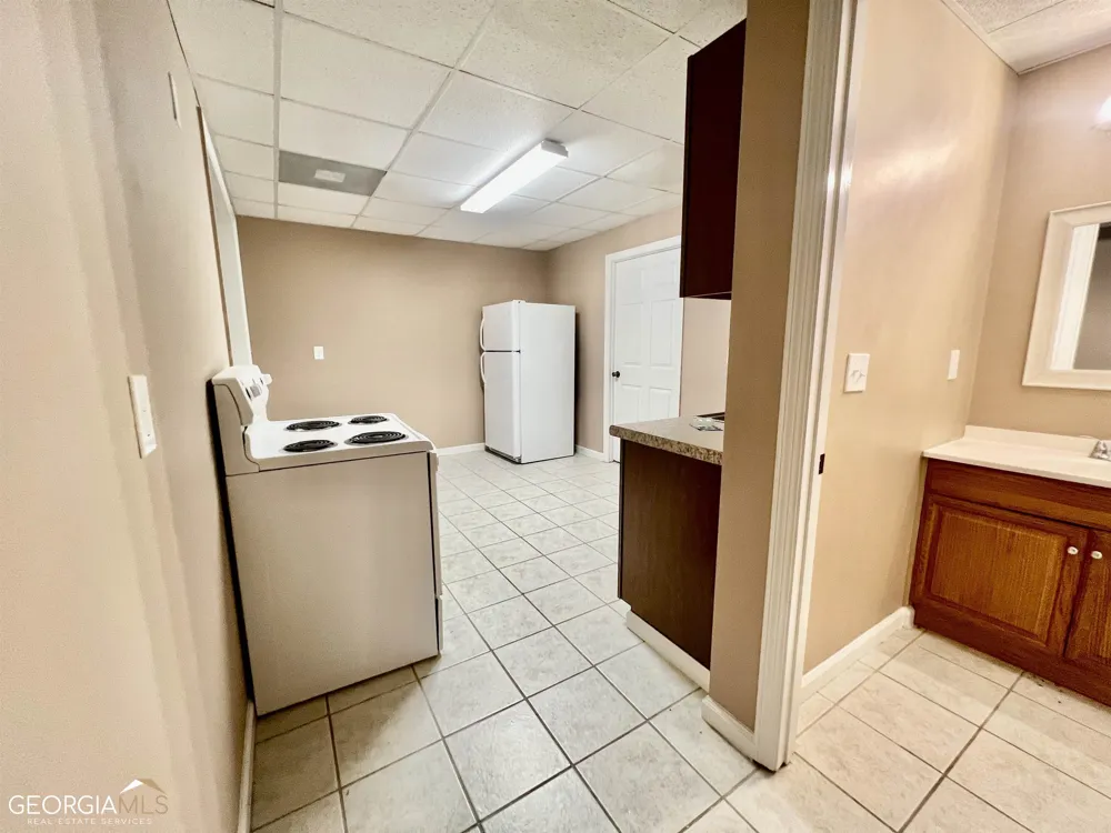 1010 Jacob DR Watkinsville, GA 30677