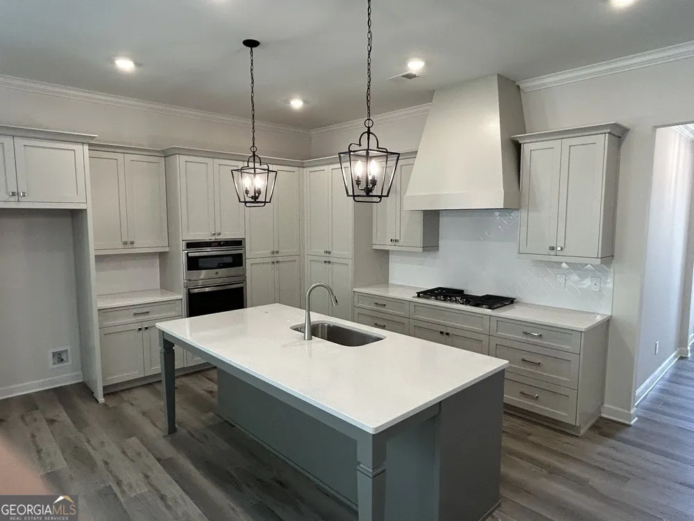 1549 Assembly CIR Gainesville, GA 30501