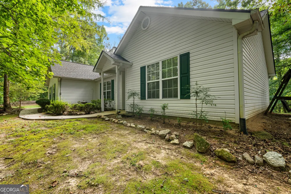 270 Hendrix RD Newnan, GA 30263