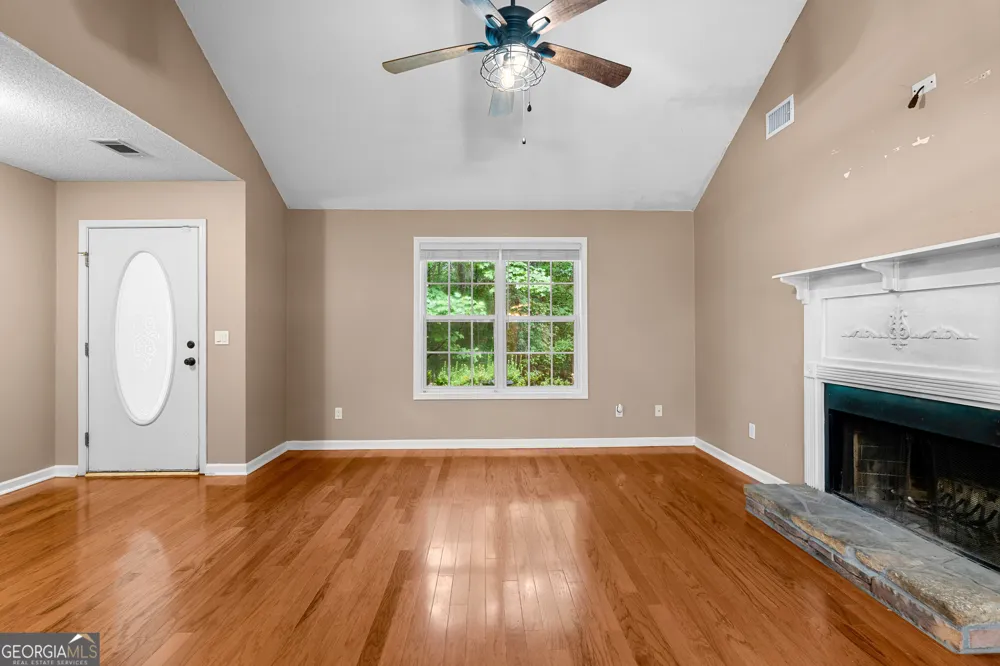 270 Hendrix RD Newnan, GA 30263