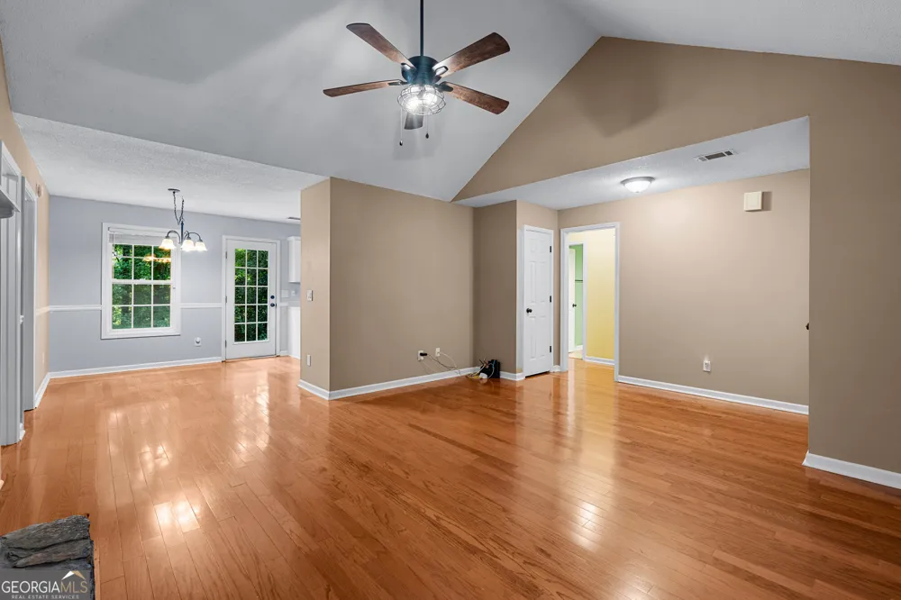 270 Hendrix RD Newnan, GA 30263