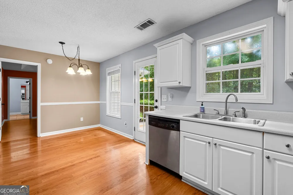 270 Hendrix RD Newnan, GA 30263