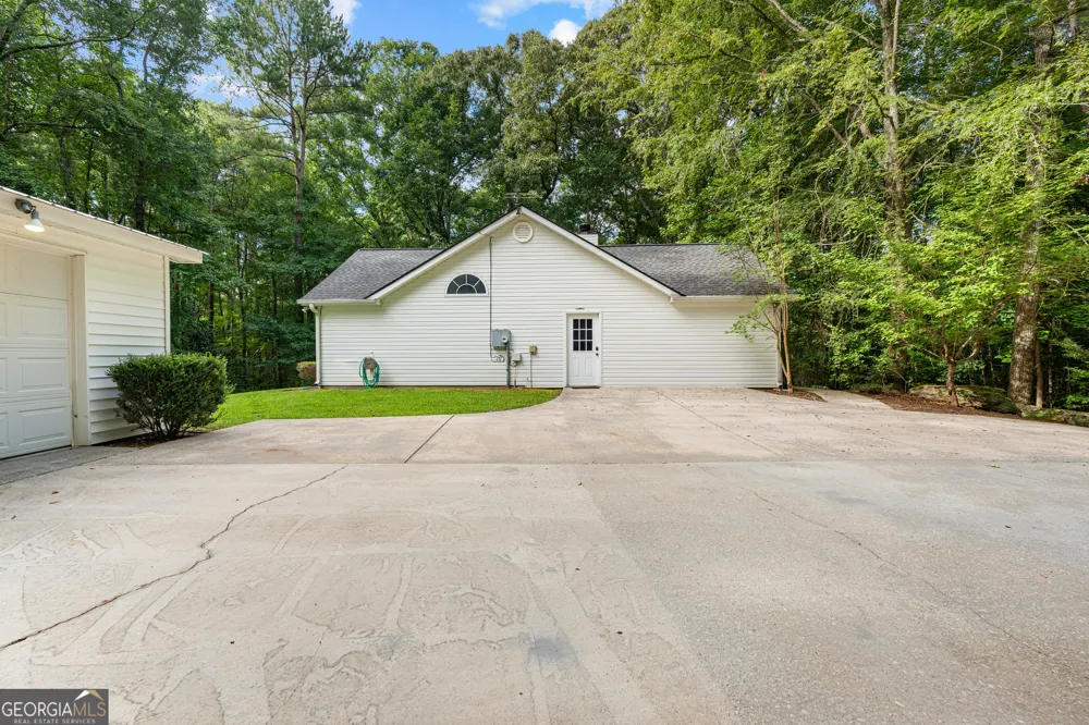 270 Hendrix RD Newnan, GA 30263
