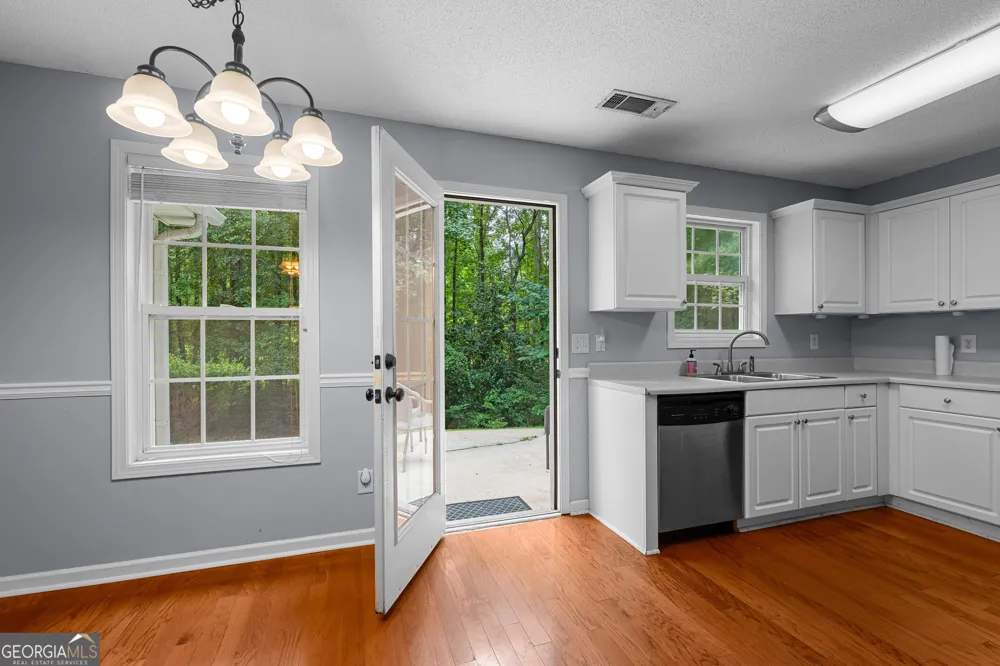 270 Hendrix RD Newnan, GA 30263