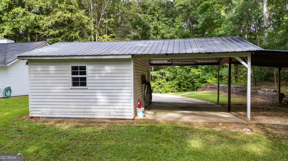 270 Hendrix RD Newnan, GA 30263
