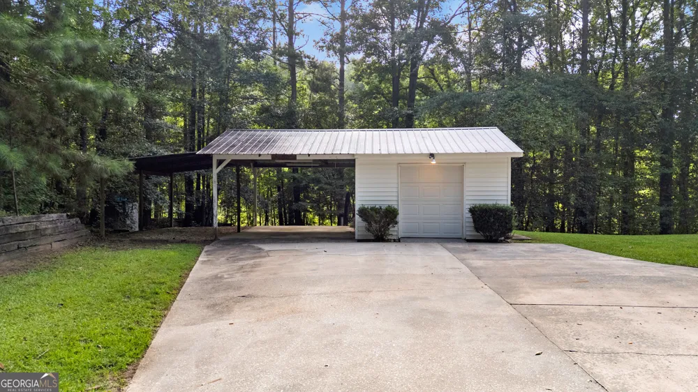 270 Hendrix RD Newnan, GA 30263