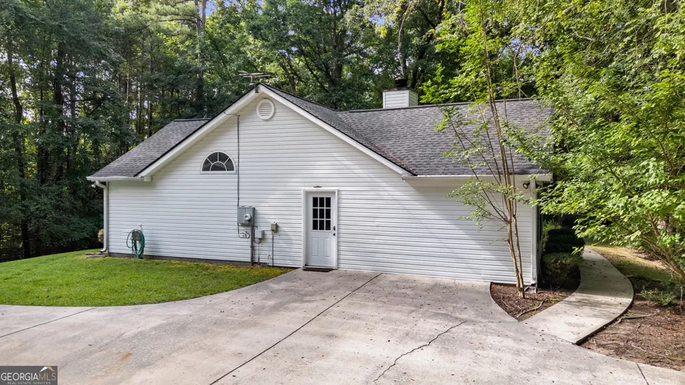 270 Hendrix RD Newnan, GA 30263