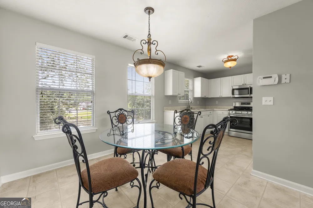 27 Waters Edge WAY Fayetteville, GA 30215