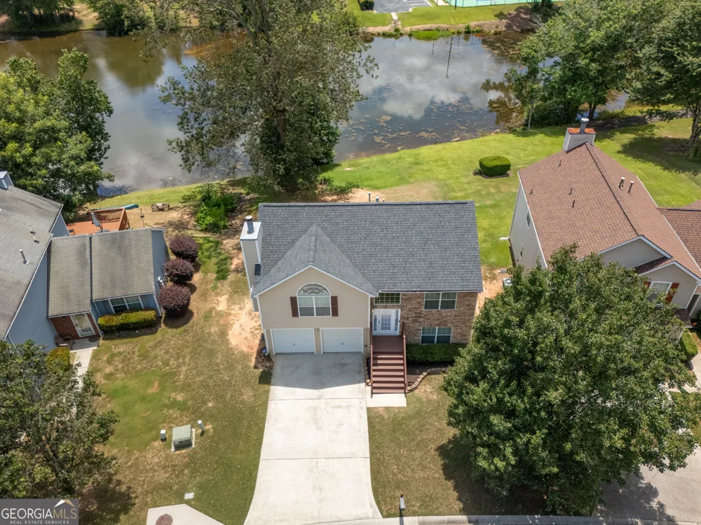 27 Waters Edge WAY Fayetteville, GA 30215