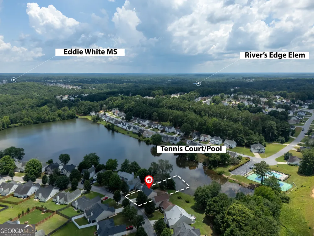 27 Waters Edge WAY Fayetteville, GA 30215