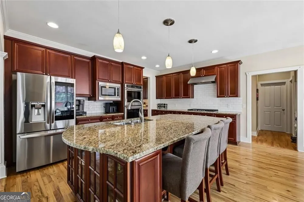 18 Stoneridge CT Dawsonville, GA 30534