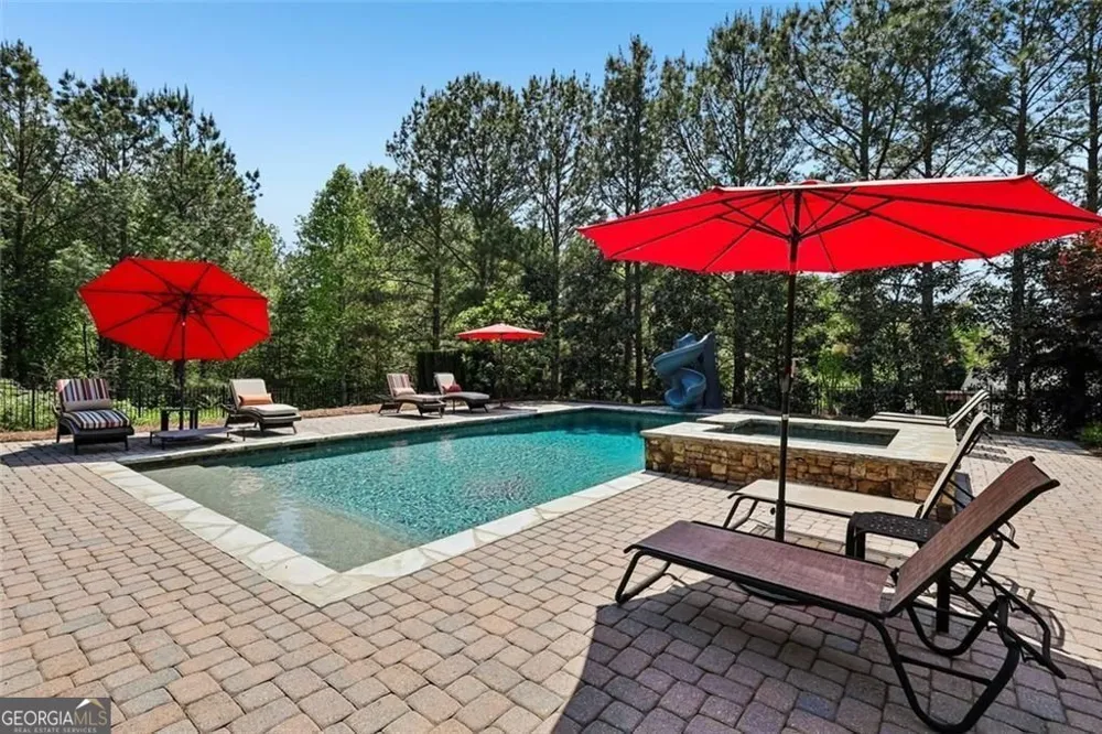 18 Stoneridge CT Dawsonville, GA 30534