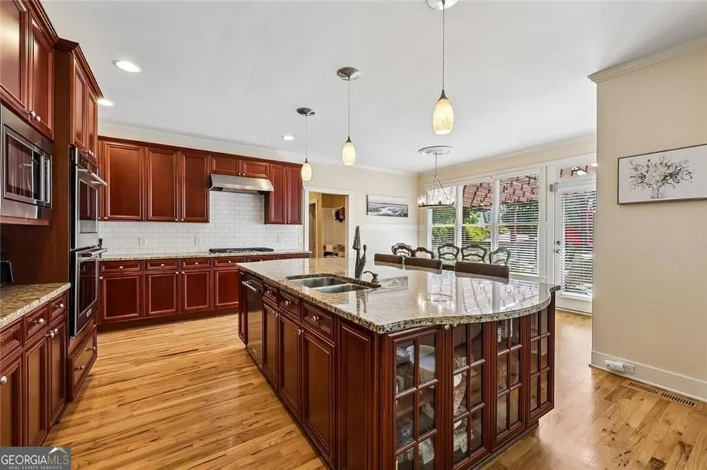18 Stoneridge CT Dawsonville, GA 30534