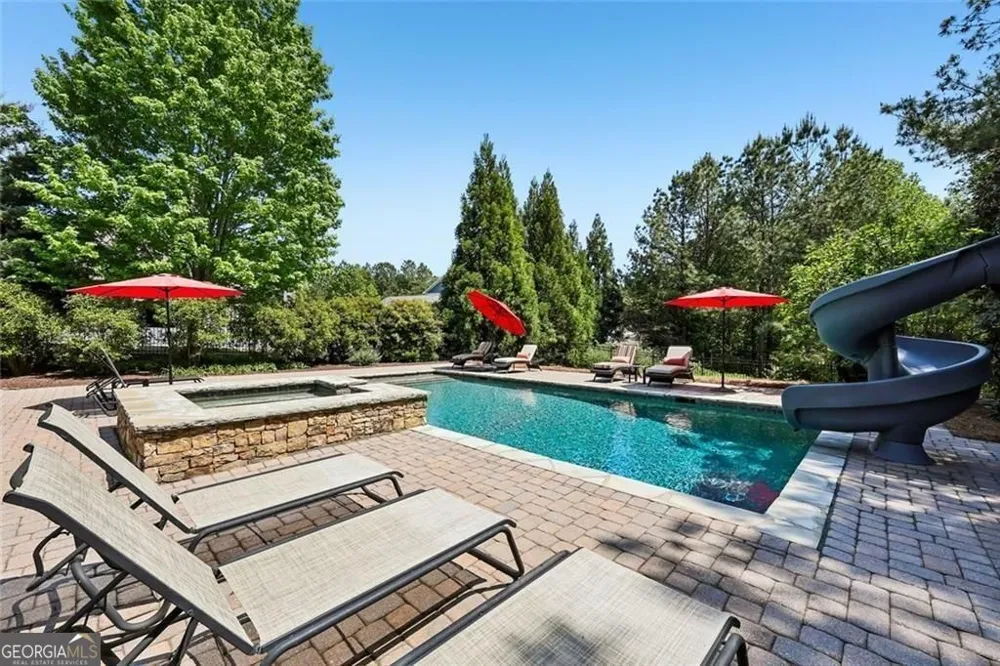 18 Stoneridge CT Dawsonville, GA 30534