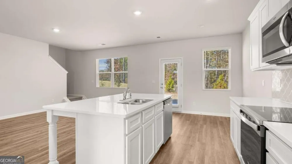 264 Bristol BLVD Winder, GA 30680