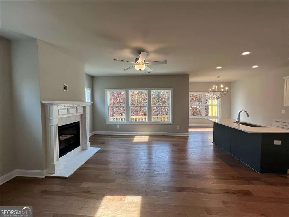 336 Lakeside CT Canton, GA 30114