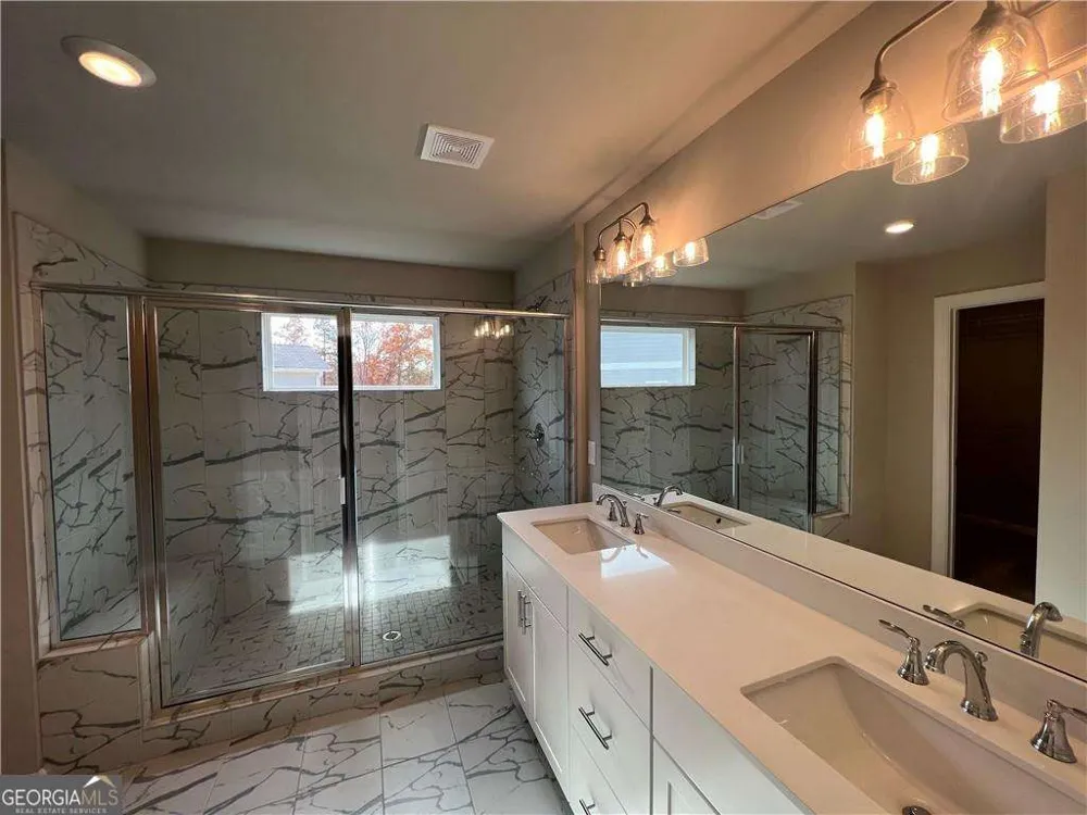 336 Lakeside CT Canton, GA 30114