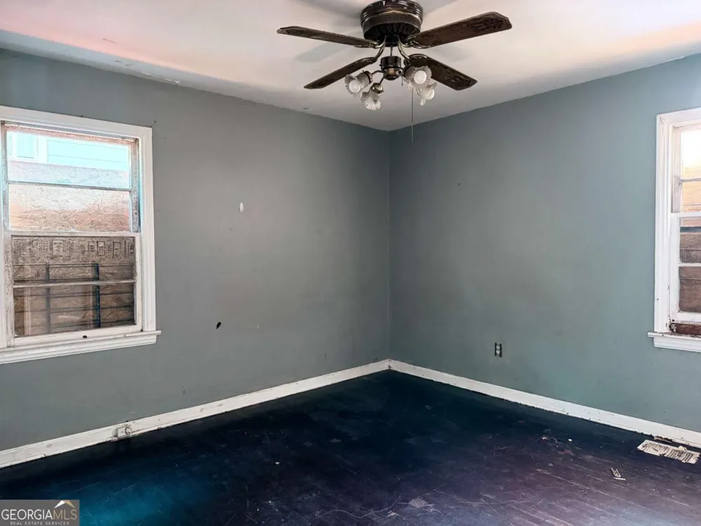 2772 Palm DR East Point, GA 30344