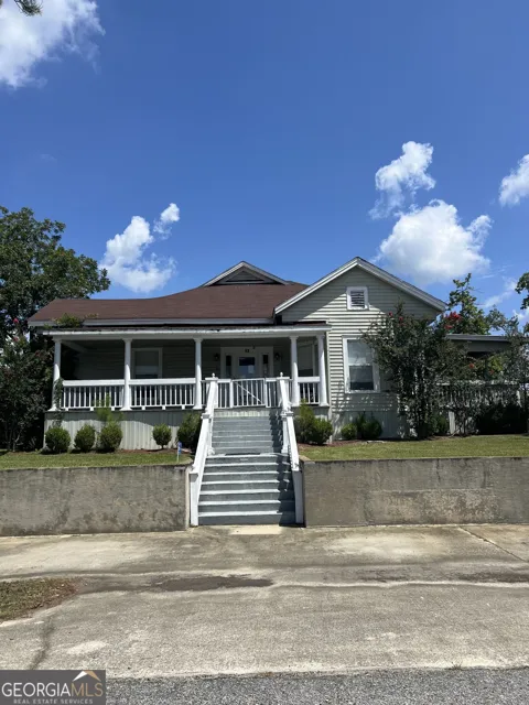 101 E. 4th AVE