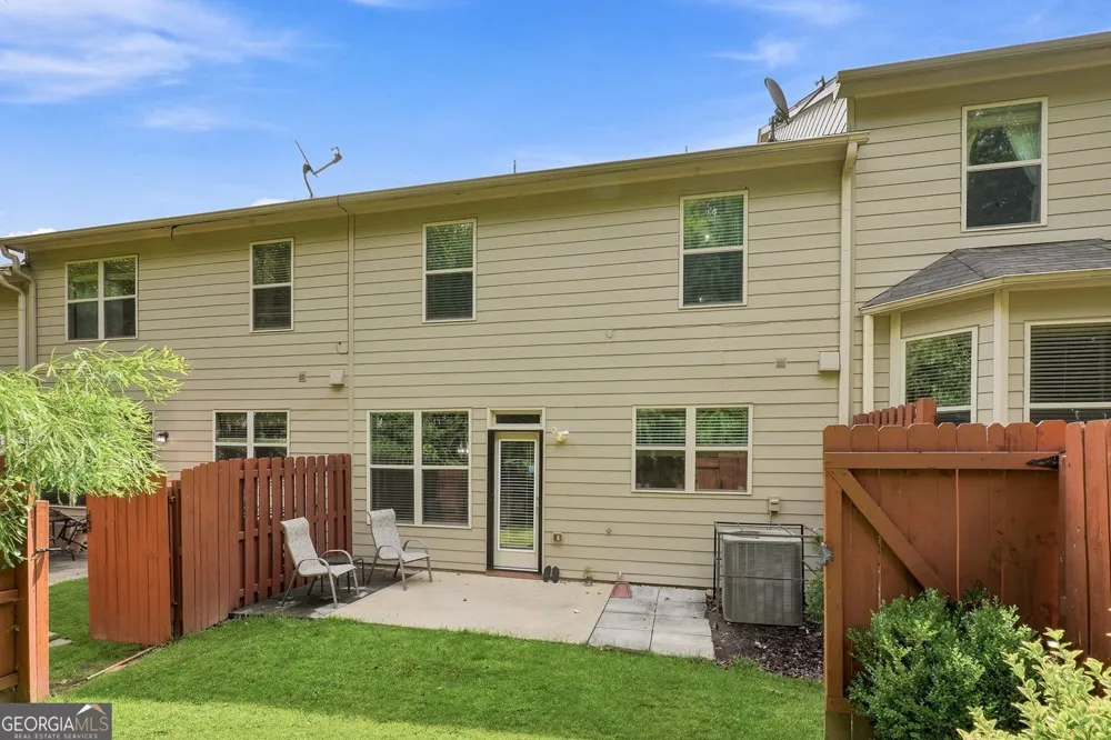 5058 Whiteoak ST SE Smyrna, GA 30080