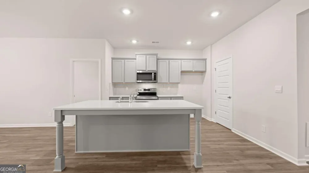 284 Bristol BLVD Winder, GA 30680