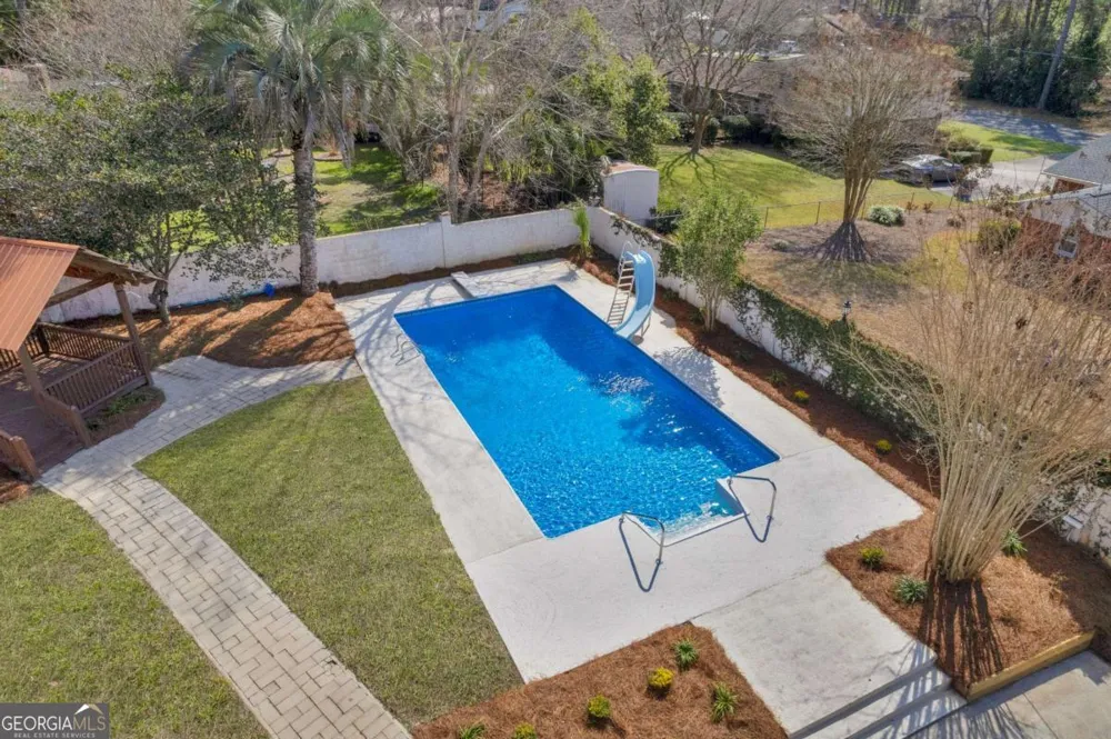 1808 Seminole TRL Waycross, GA 31501