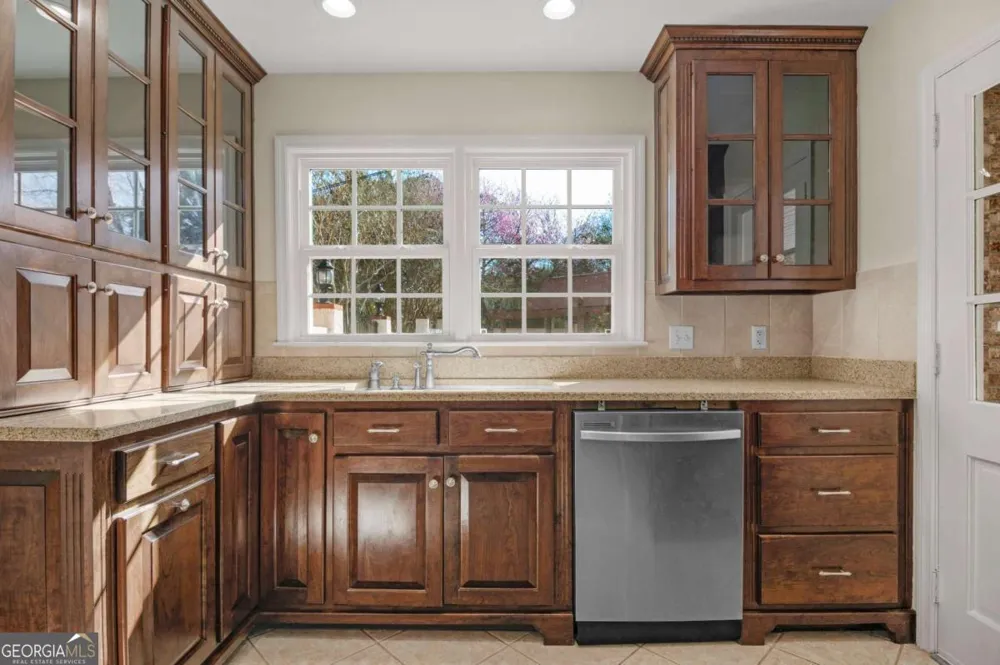 1808 Seminole TRL Waycross, GA 31501