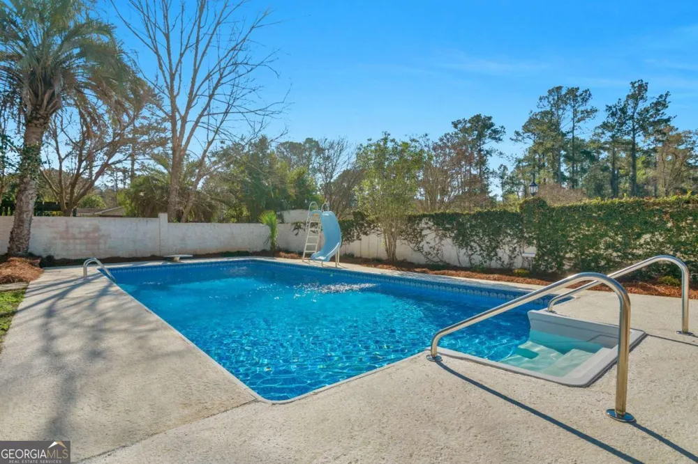 1808 Seminole TRL Waycross, GA 31501