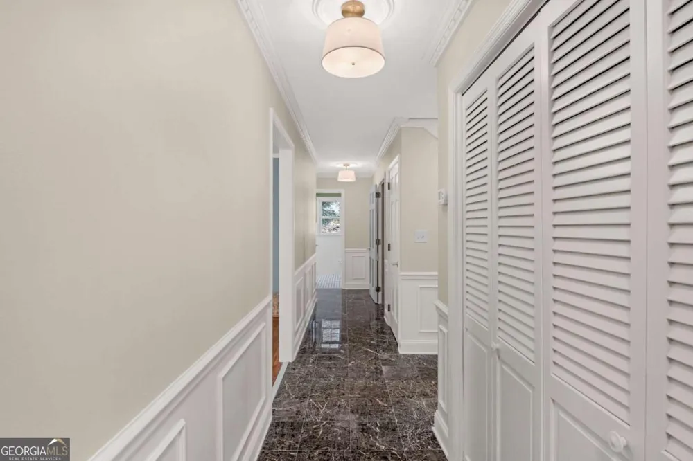 1808 Seminole TRL Waycross, GA 31501