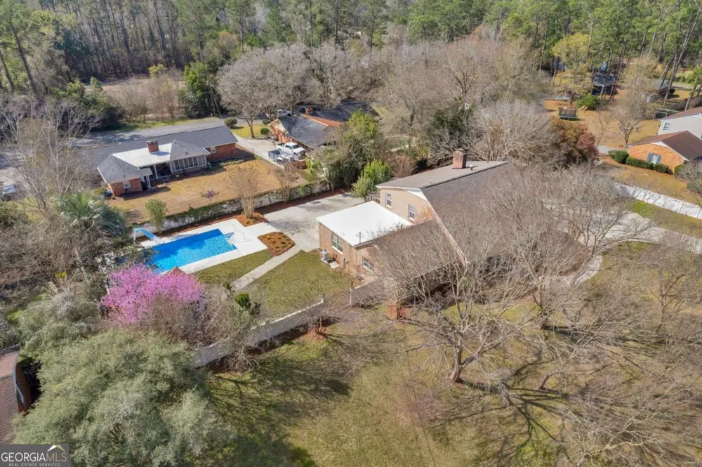 1808 Seminole TRL Waycross, GA 31501